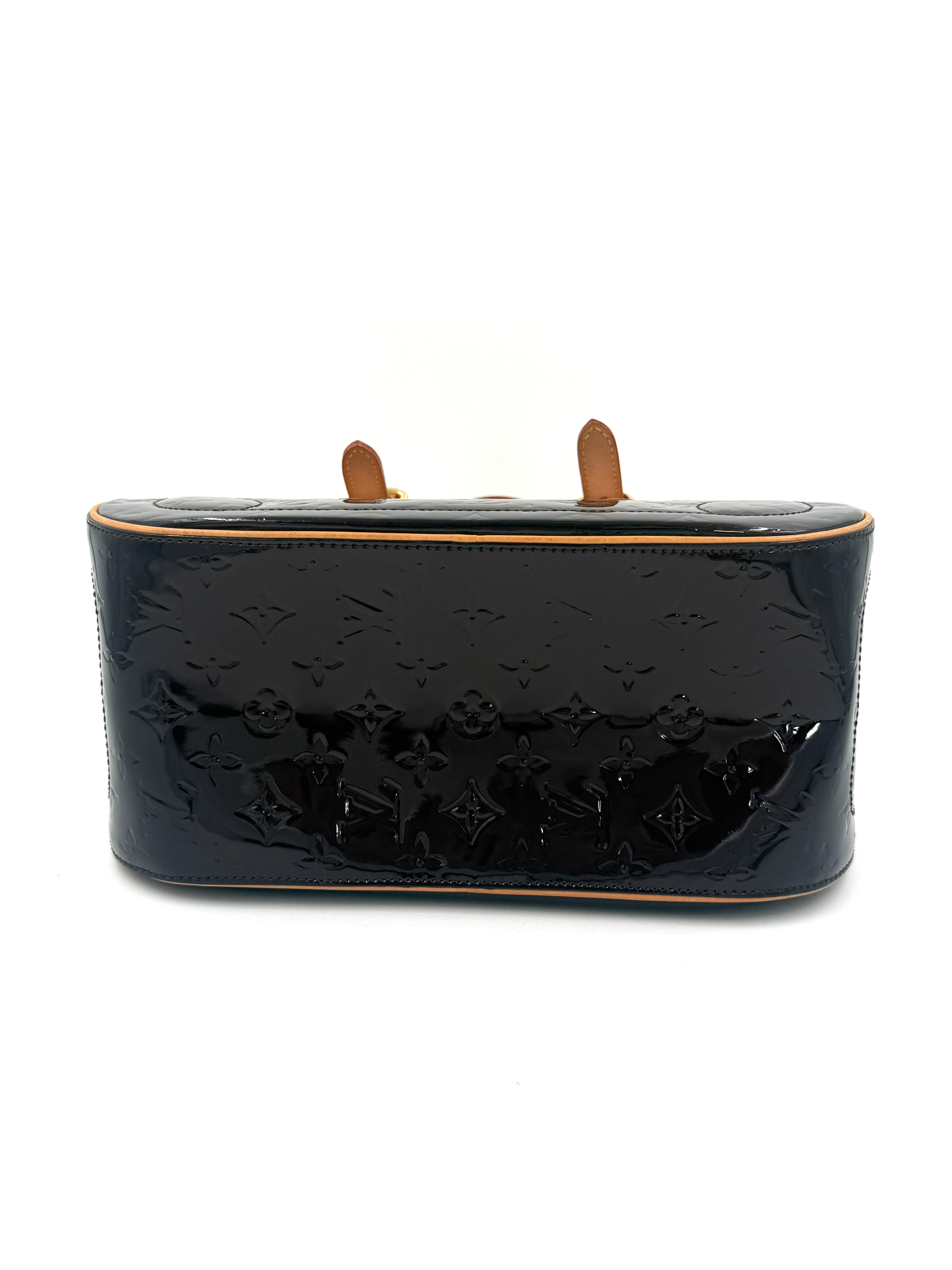 Pre-Owned Louis Vuitton Monogram Vernis Summit Drive handbag in Amarante - Authenticated