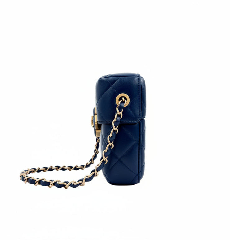 Pre-owned Chanel Diamond Lock CC Phone Holder Crossbody Bag Quilted Lambskin Mini - Authenticated