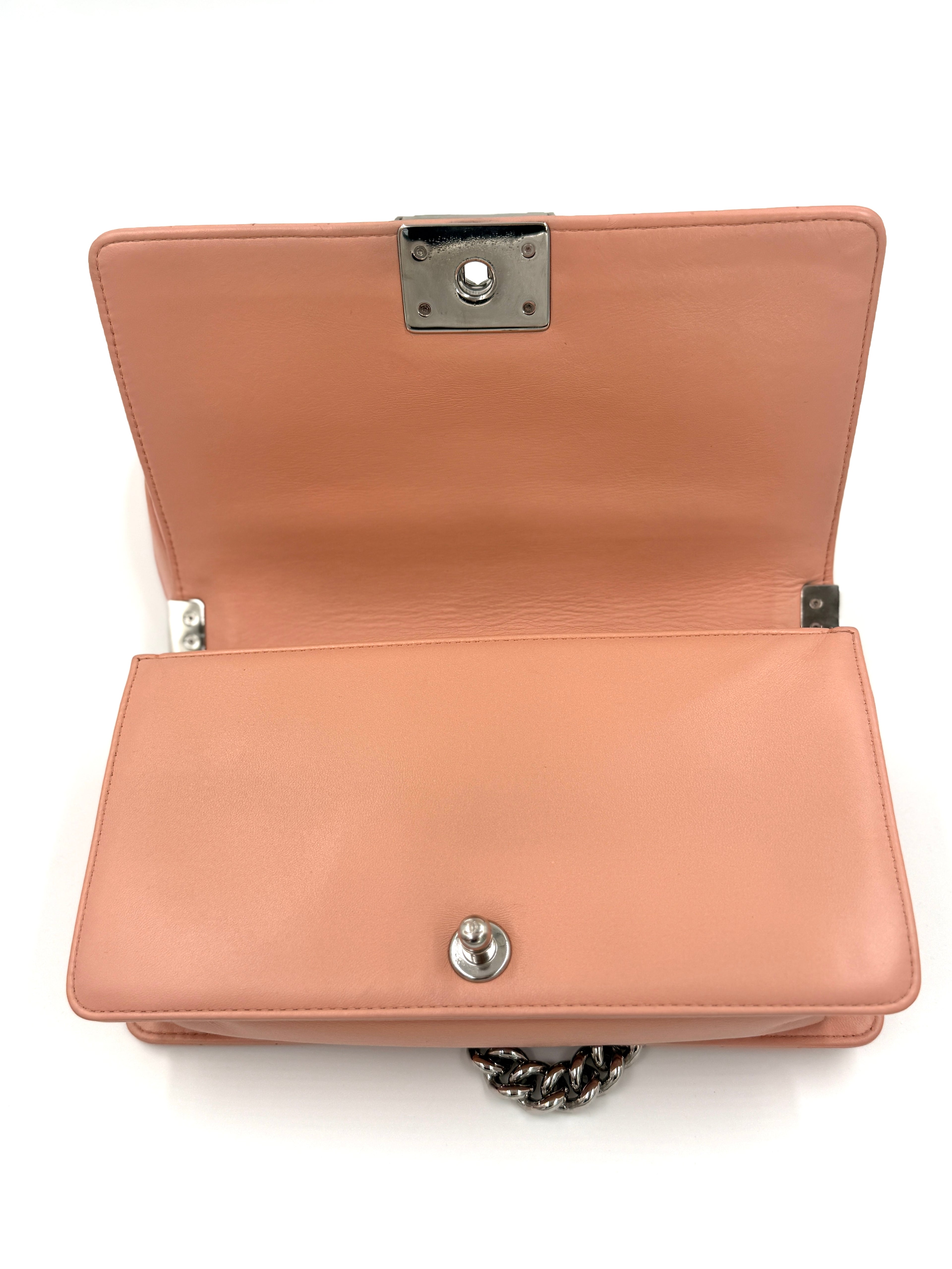 Pre-Owned Chanel Rare Pink and Nude Medium Galuchat Stingray Leather Boy Bag with Chrome Hardware - Authenticated