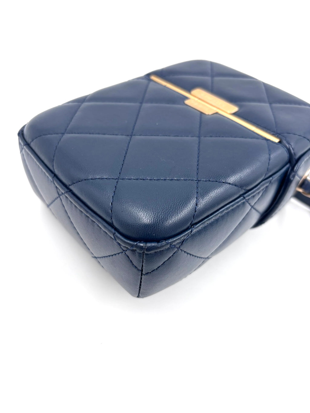 Pre-owned Chanel Diamond Lock CC Phone Holder Crossbody Bag Quilted Lambskin Mini - Authenticated