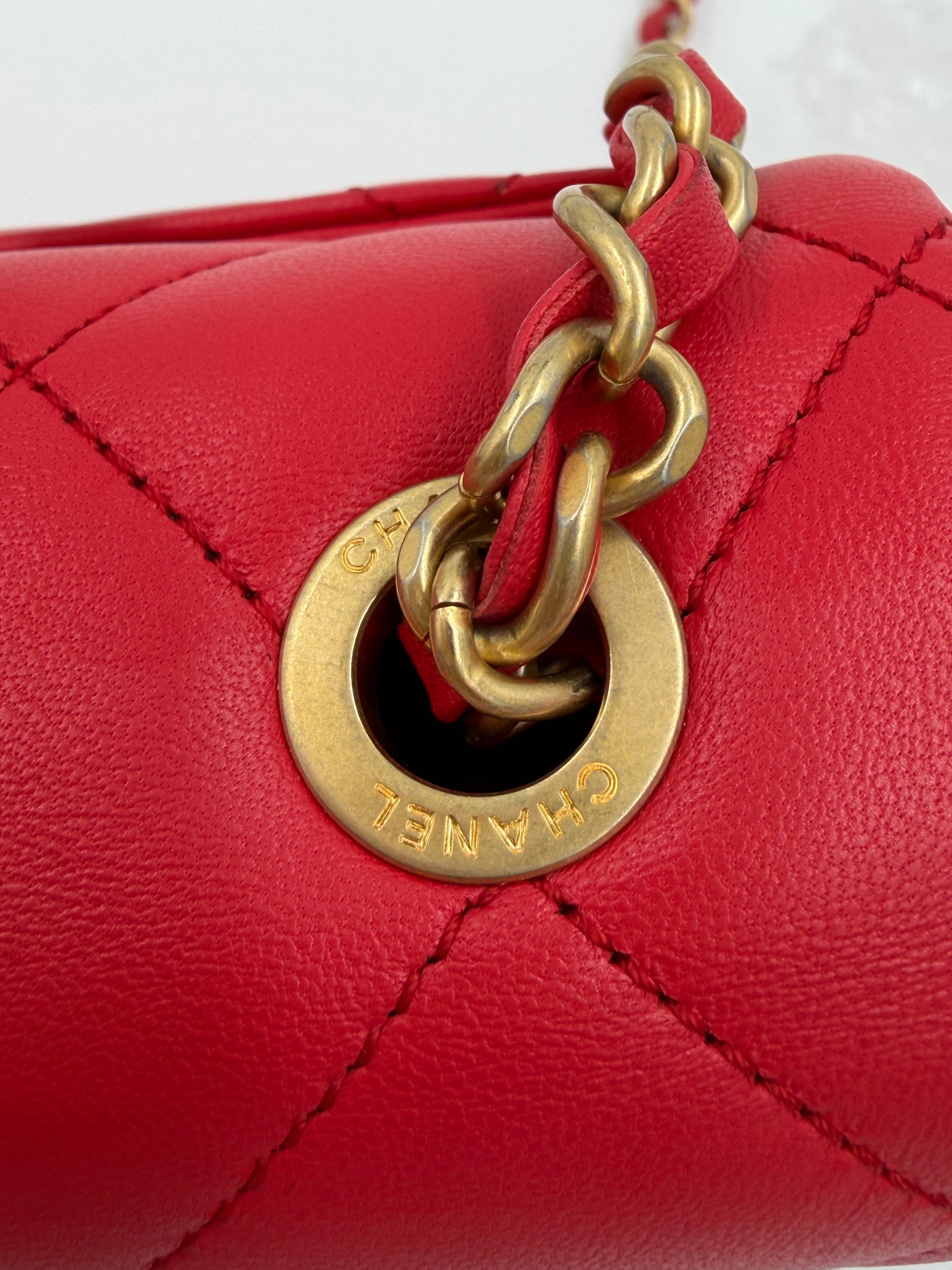 Pre-owned Chanel Medium In The Loop Red Quilted Lambskin Leather Flap - Authenticated
