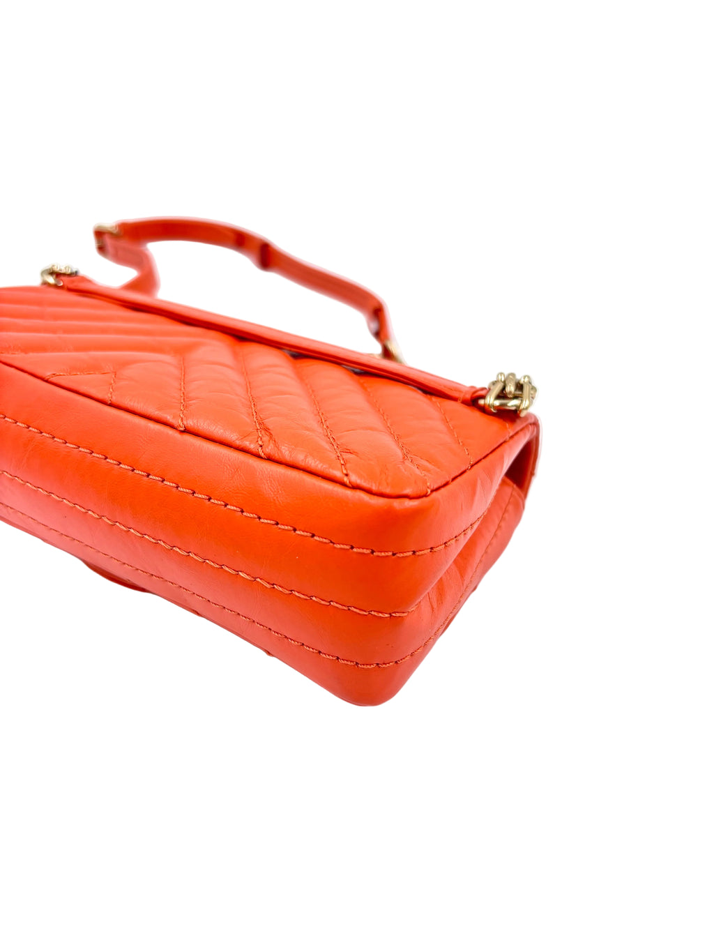 Pre-owned Chanel 2.55 Reissue Mini Flap Bag in Orange Crinkled Calfskin - Authenticated