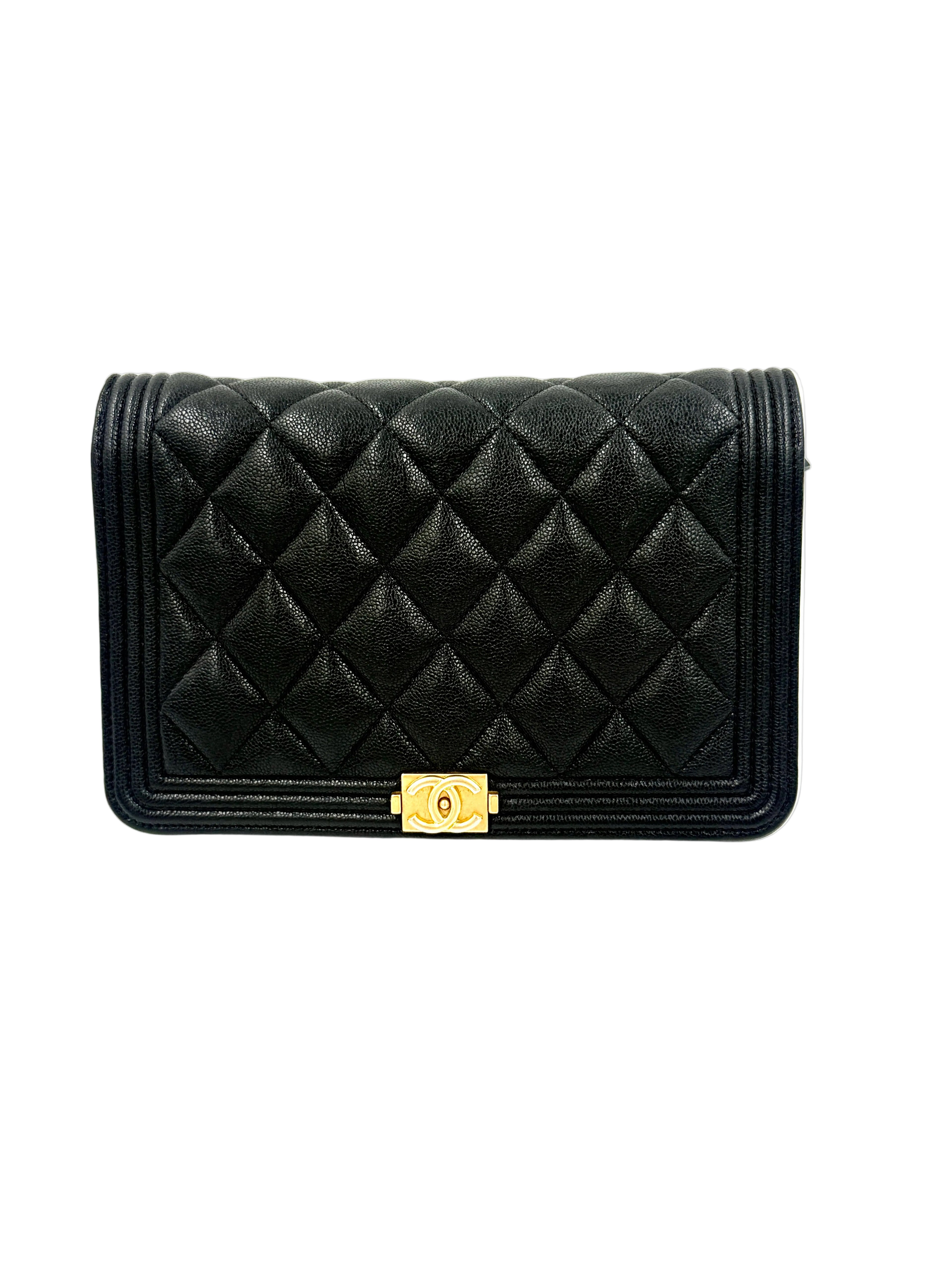 Pre-Owned Chanel Caviar Leather Boy Bag Wallet on Chain - Authenticated