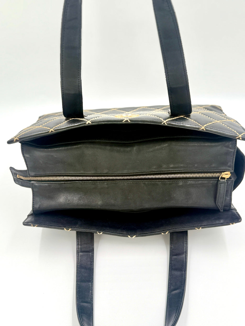 Pre-Owned Chanel Black Calfskin Wild Stitch Top Handle Bag - Authenticated