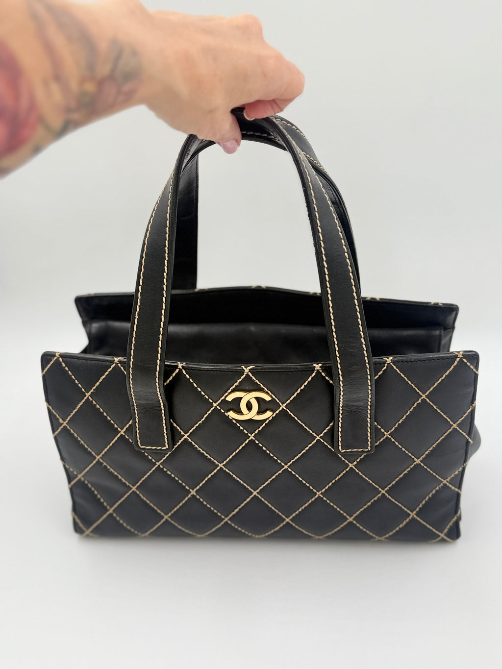 Pre-Owned Chanel Black Calfskin Wild Stitch Top Handle Bag - Authenticated