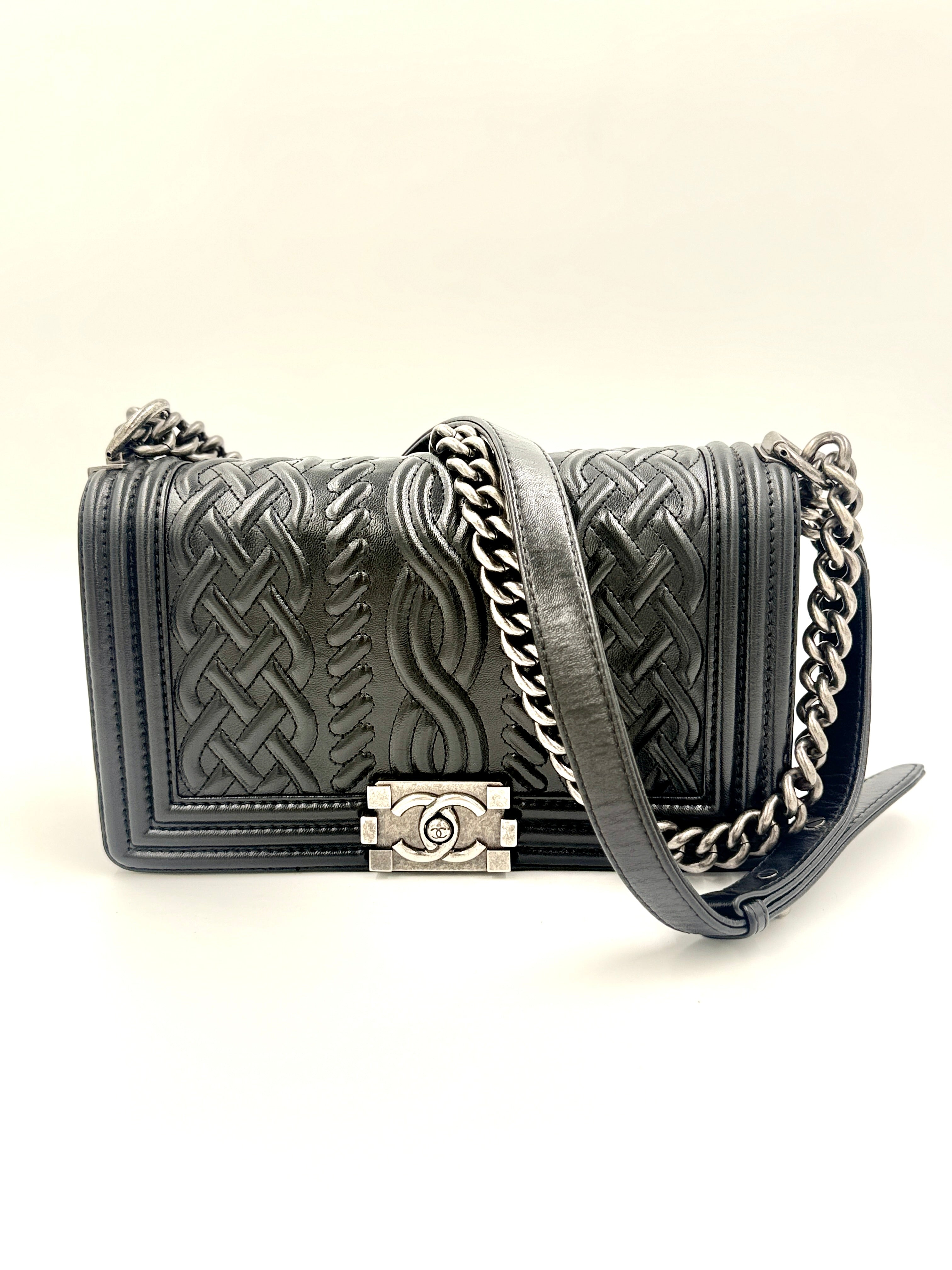 Pre-Owned Chanel Paris-Edinburgh Celtic Knot Black Boy Bag Black - Authenticated