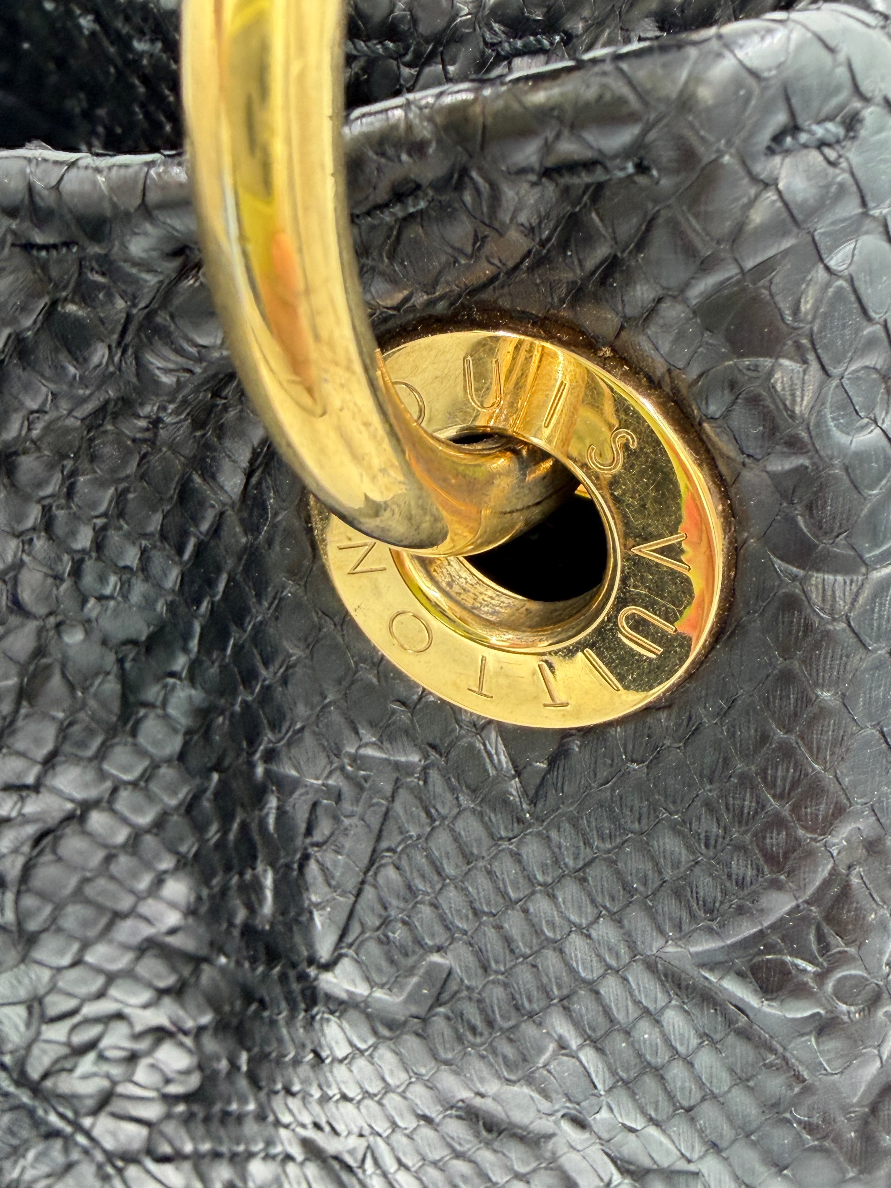 Pre-owned Louis Vuitton Limited Edition Black Python Artsy MM Bag - Authenticated