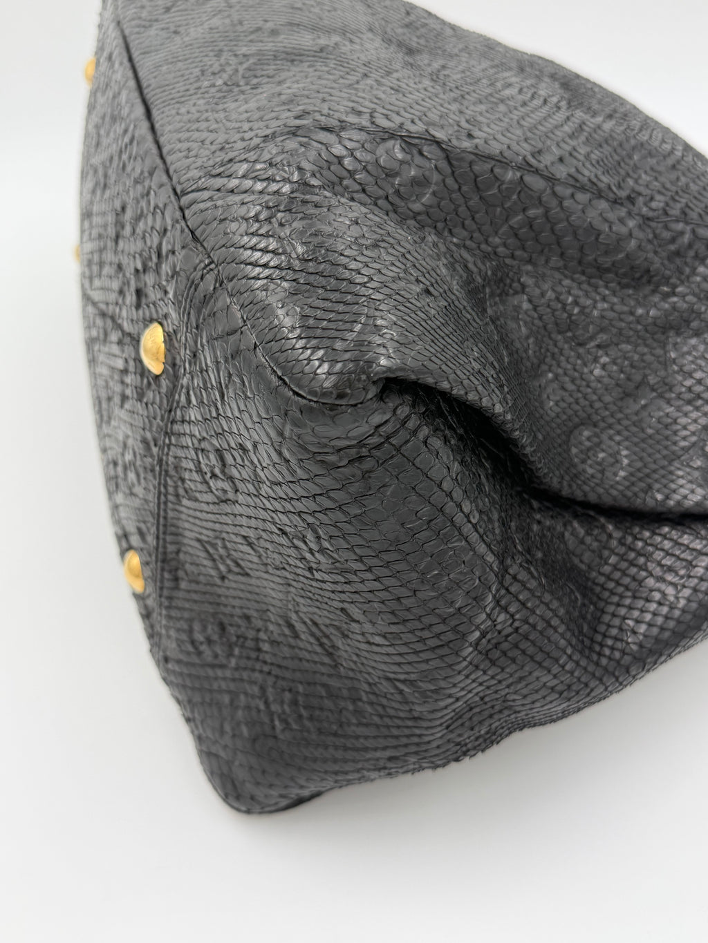 Pre-owned Louis Vuitton Limited Edition Black Python Artsy MM Bag - Authenticated