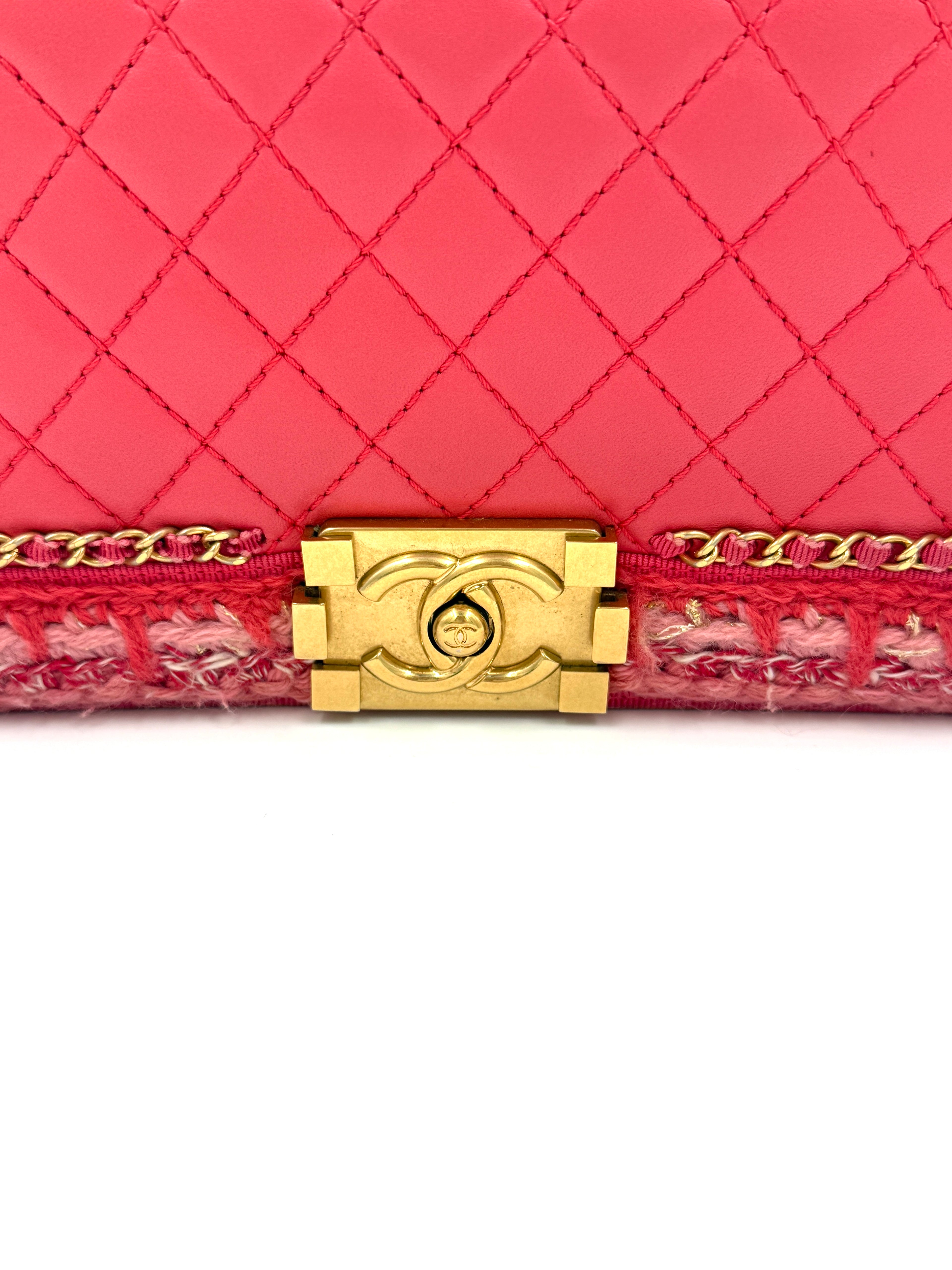 Pre-Owned Chanel Crocheted Tweed Edge Lambskin Medium Boy Bag Coral Pink - Authenticated