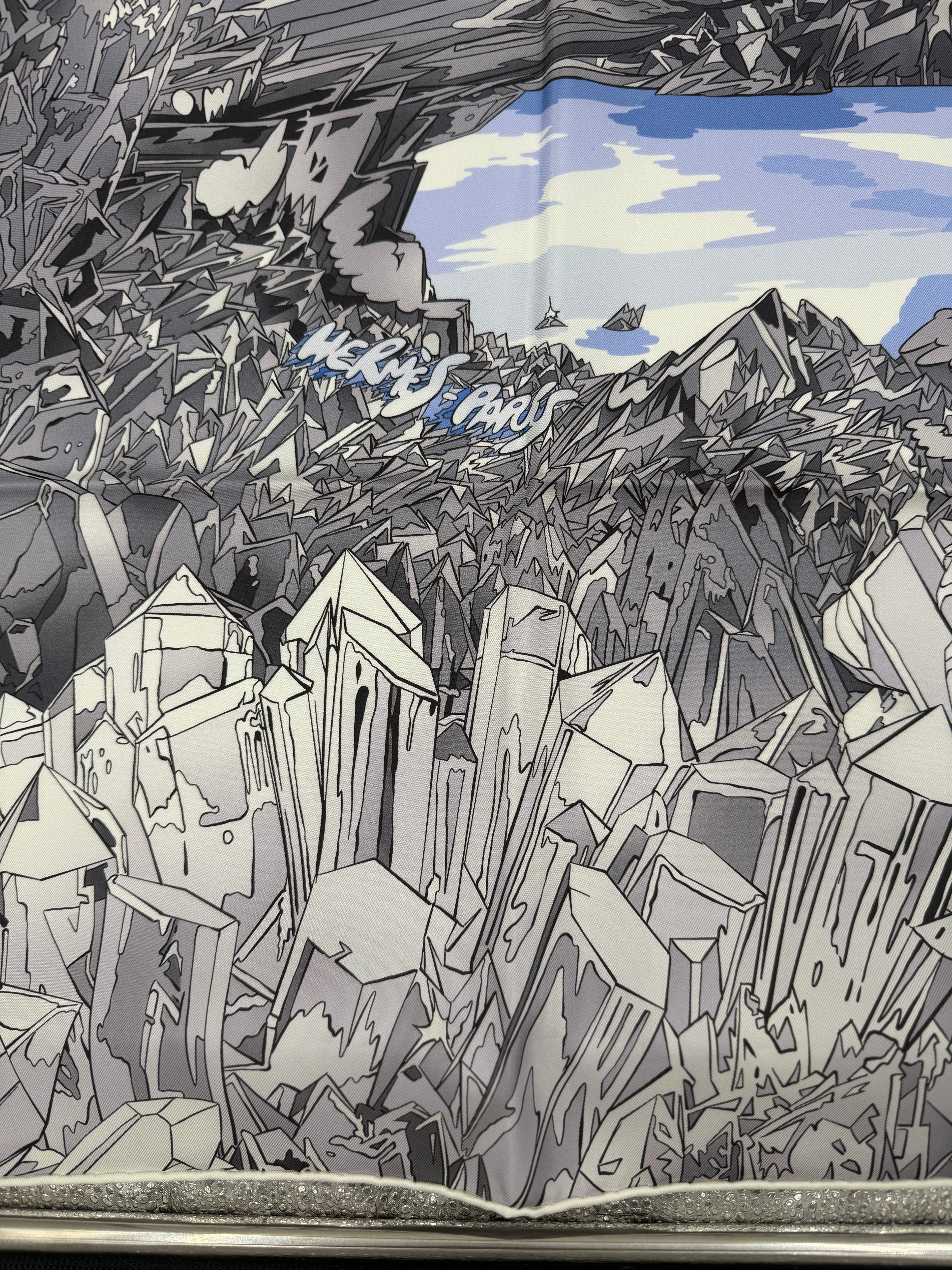 New With Tags Hermès Silk Twill Scarf "La Vallée de Cristal" Unicorn Gray - Authenticated