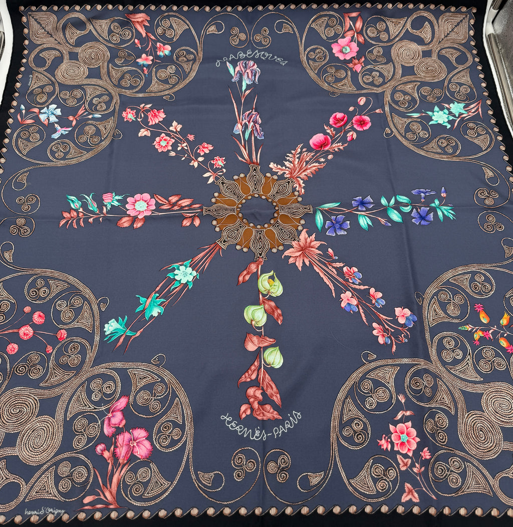 Pre-Owned Hermès Arabesques Silk Scarf - Vintage Henri d'Origny Design
