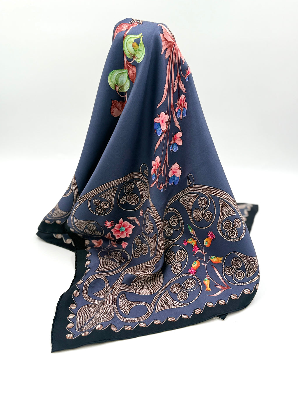 Pre-Owned Hermès Arabesques Silk Scarf - Vintage Henri d'Origny Design