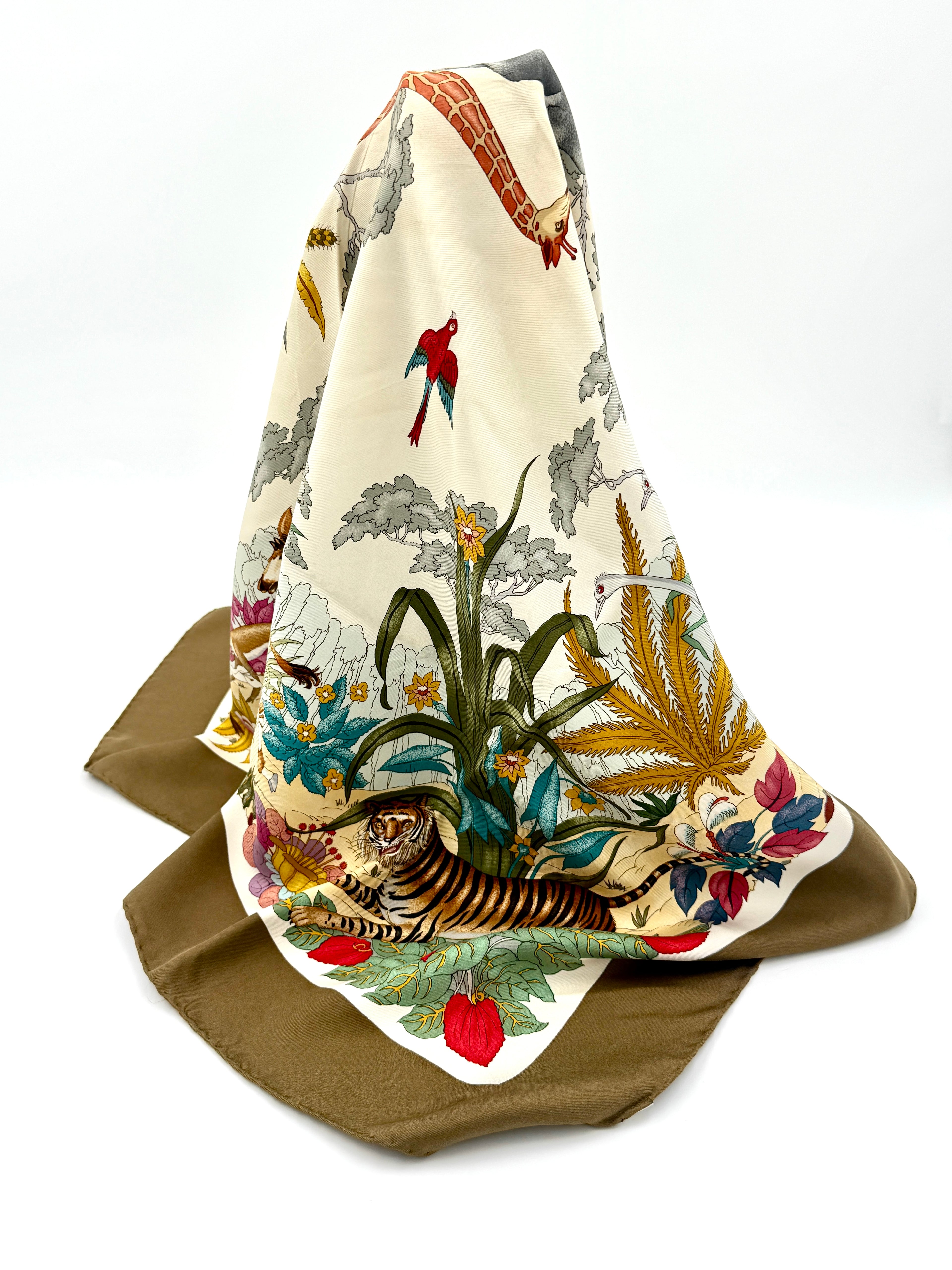 Pre-Owned Gucci Jungle Green Silk Scarf by Vittorio Accornero 1970s - Authenticated