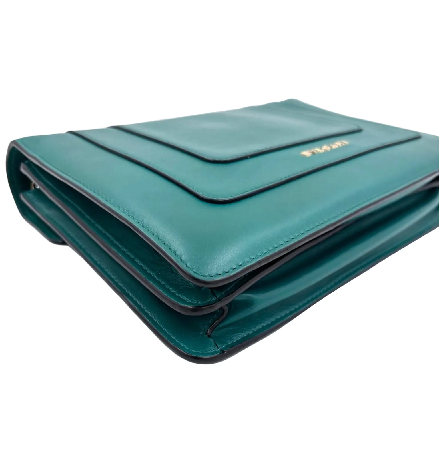 Pre-owned Bvlgari Serpenti Forever Emerald Green Calfskin Shoulder Bag - Authenticated