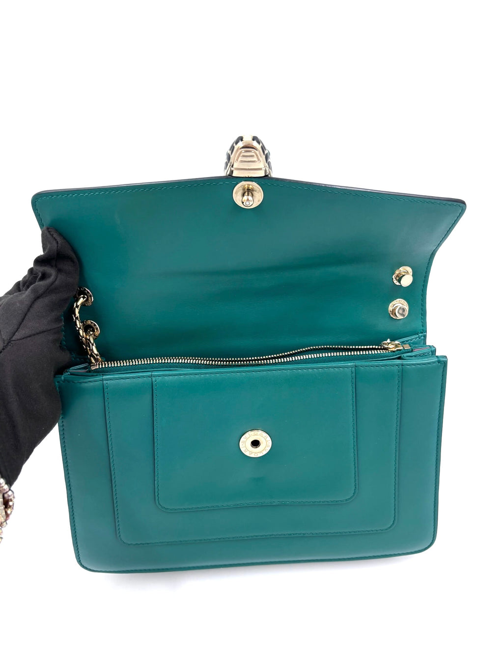 Pre-owned Bvlgari Serpenti Forever Emerald Green Calfskin Shoulder Bag - Authenticated