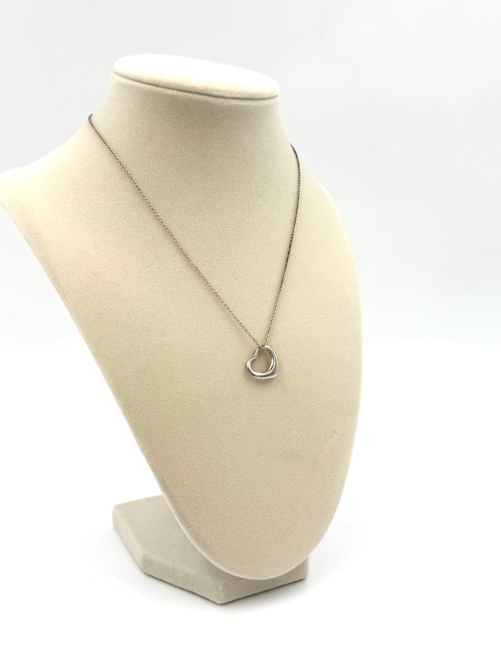 Pre-Owned Tiffany Elsa Peretti Open Heart Pendant in Sterling Silver - Authenticated