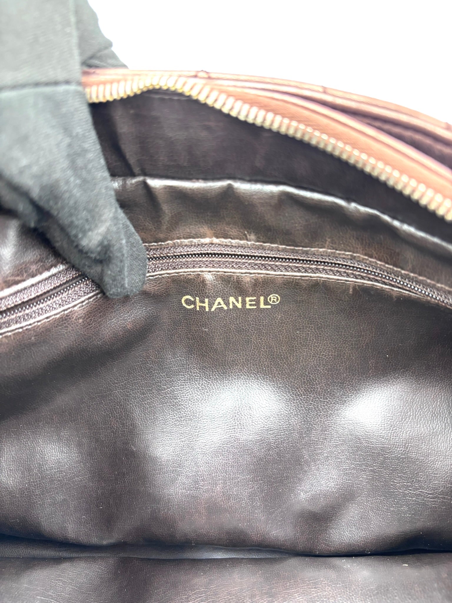 Pre-owned Chanel Metallic Brown Chevron Leather Shoulder Tote - Authenticated