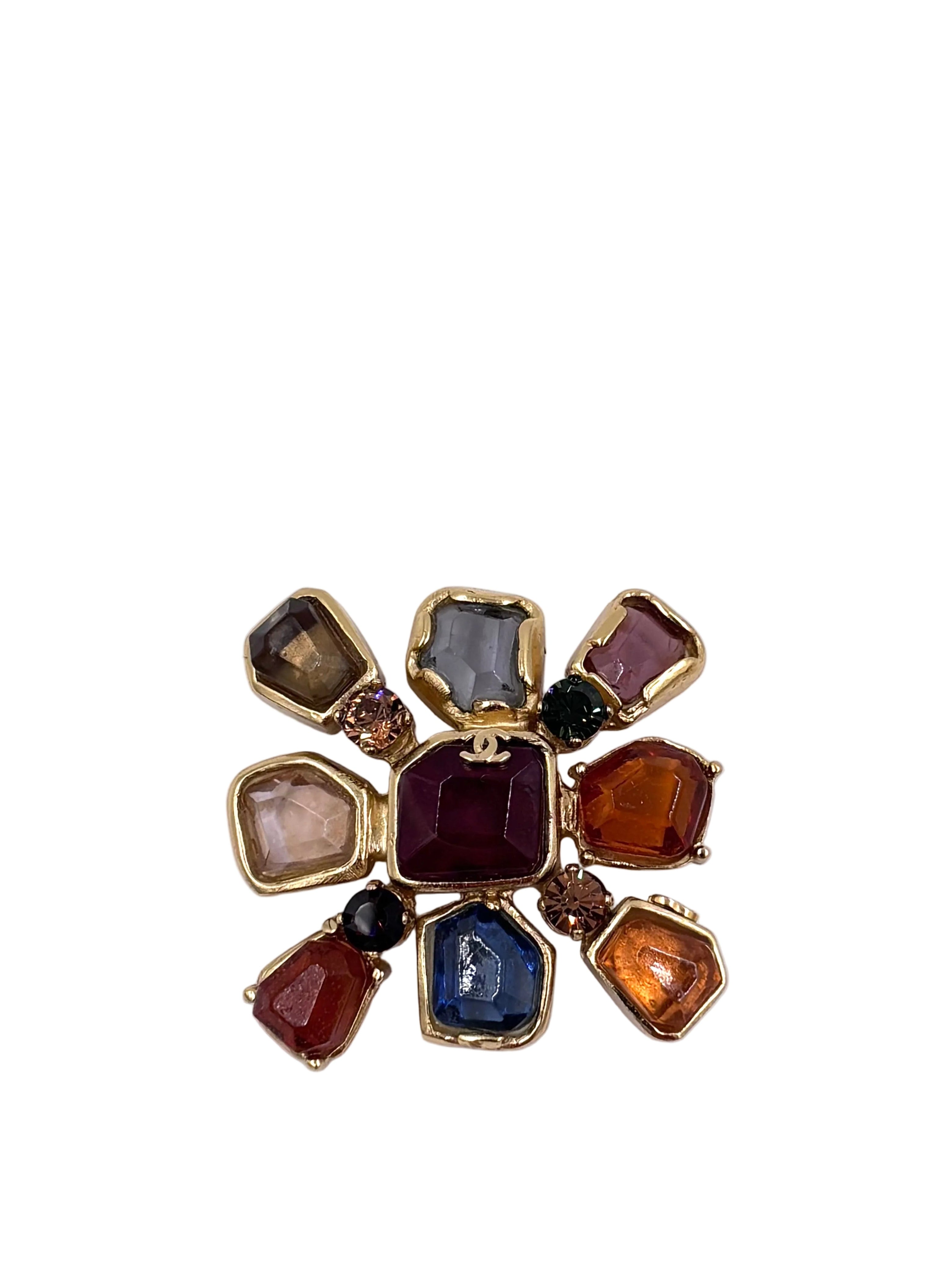 Pre-owned Chanel 2001 Gripoix Multi-Color CC Logo Brooch - Authenticated