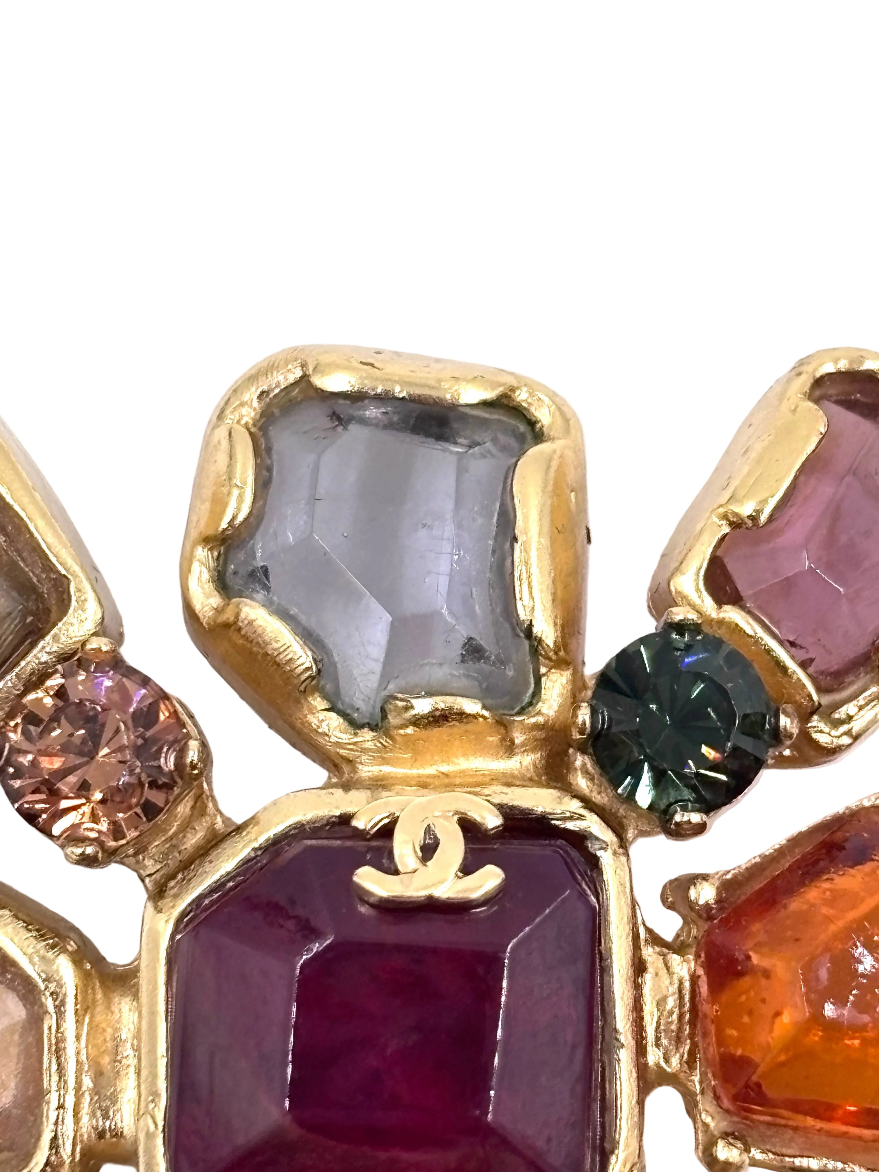 Pre-owned Chanel 2001 Gripoix Multi-Color CC Logo Brooch - Authenticated