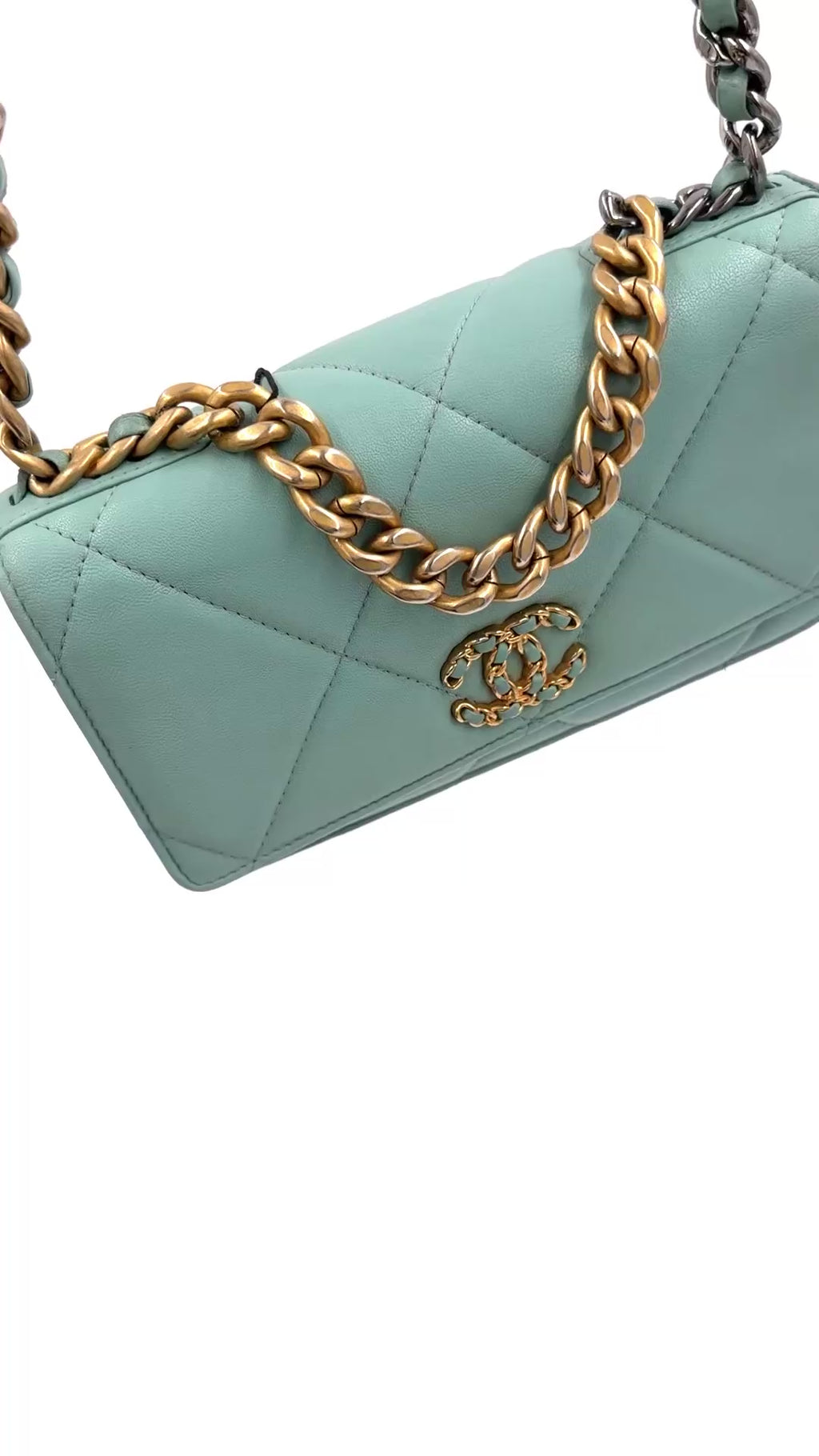 Pre-owned Chanel 19 Wallet on Chain in Ice Blue Quilted Lambskin - Authenticated