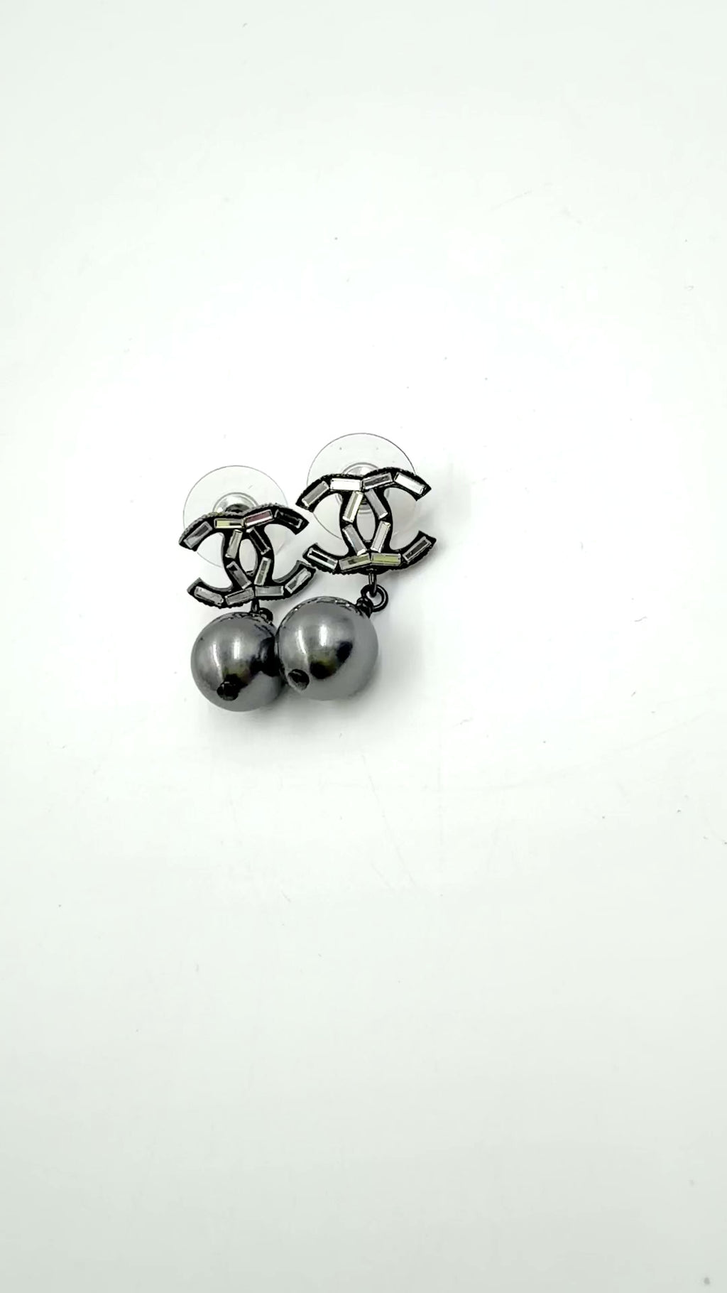 Pre-owned Chanel Crystal Bead CC Drop Earrings Ruthenium - Authenticated