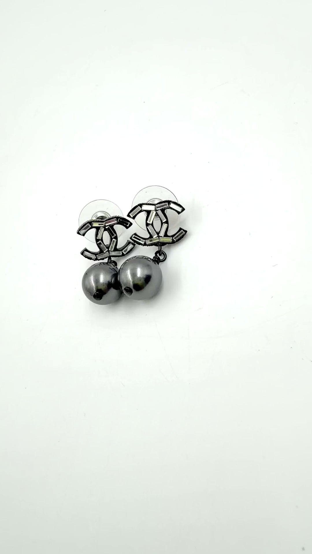 Pre-owned Chanel Crystal Bead CC Drop Earrings Ruthenium - Authenticated