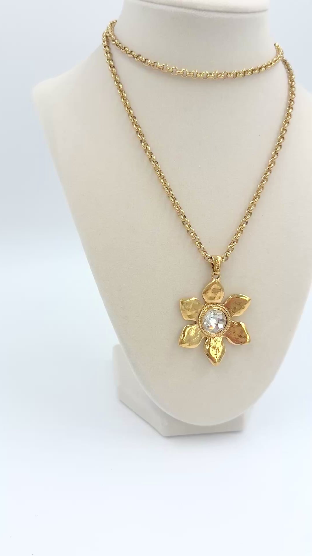 Pre-Owned Saint Laurent Gold Tone Flower Necklace with Crystal Center - Authenticated