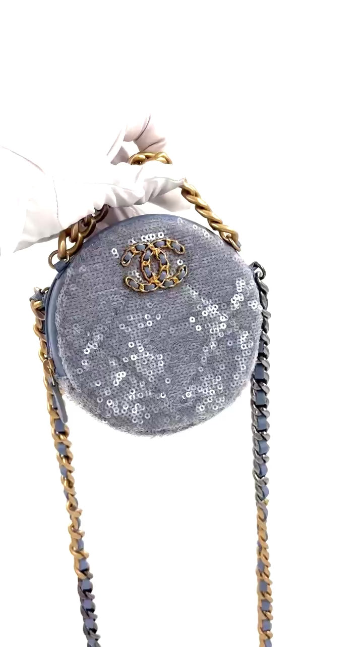 Pre-owned Chanel Periwinkle Sequin 19 Round Clutch with Chain - Authenticated