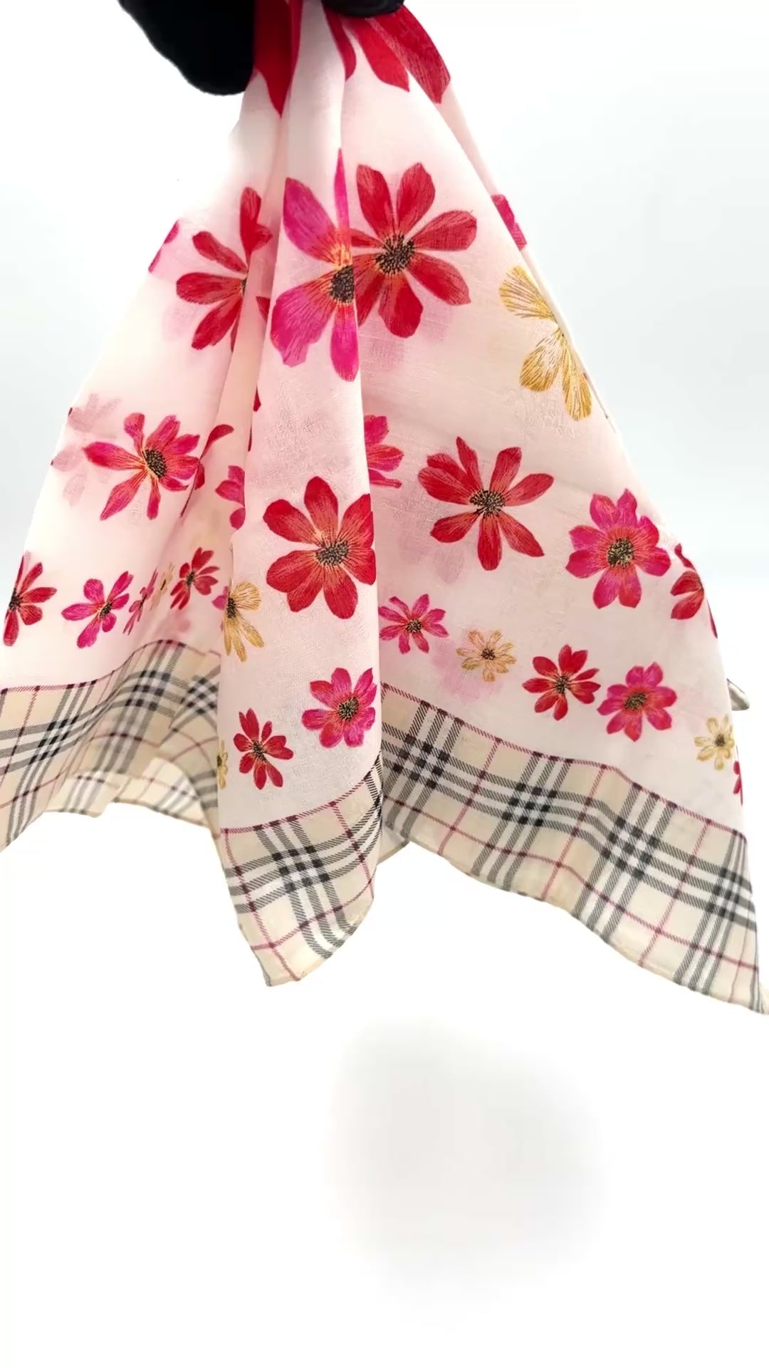 Pre-owned Burberry Floral Nova Check Handkerchief Pocket Square