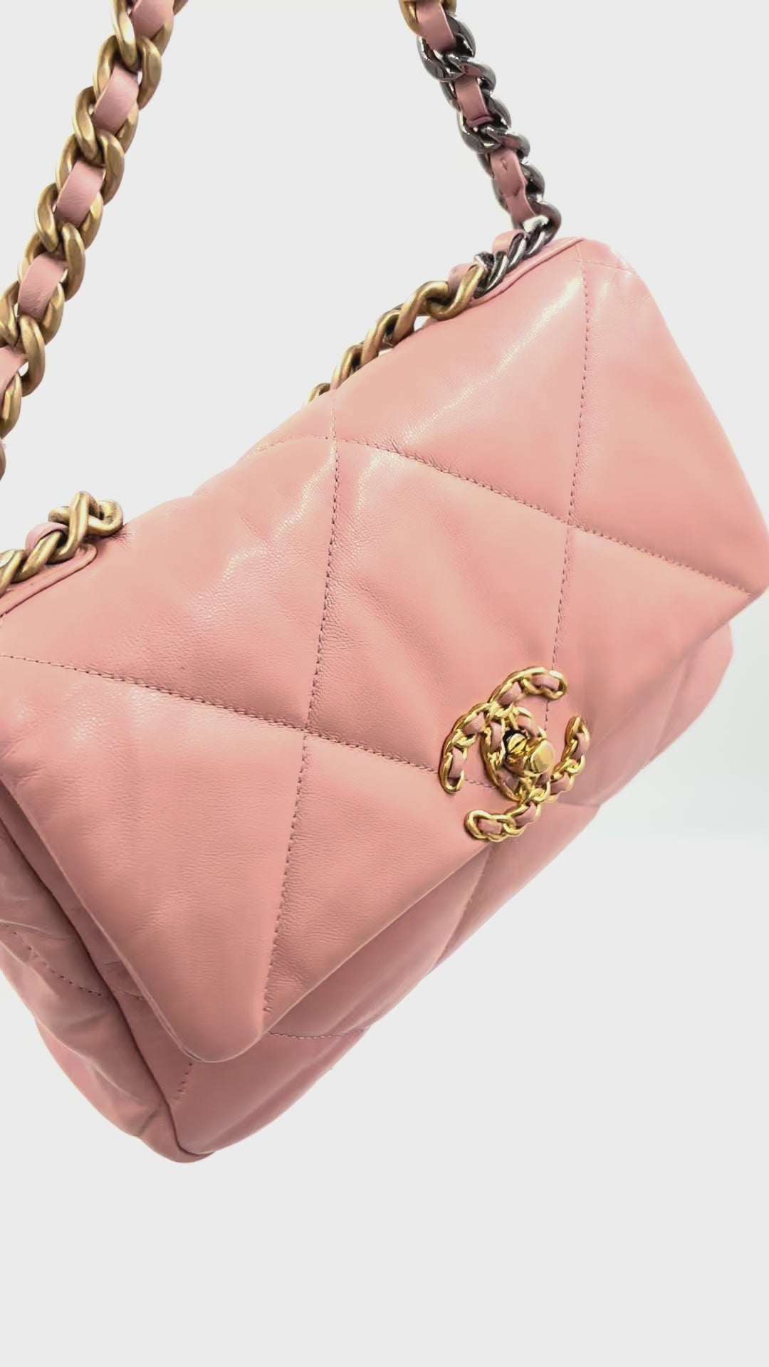 Pre-owned Small Chanel 19 Flap Bag in Shiny Pink Quilted Leather with Mixed Metal Chain - Authenticated
