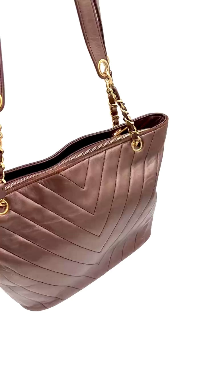 Pre-owned Chanel Metallic Brown Chevron Leather Shoulder Tote - Authenticated