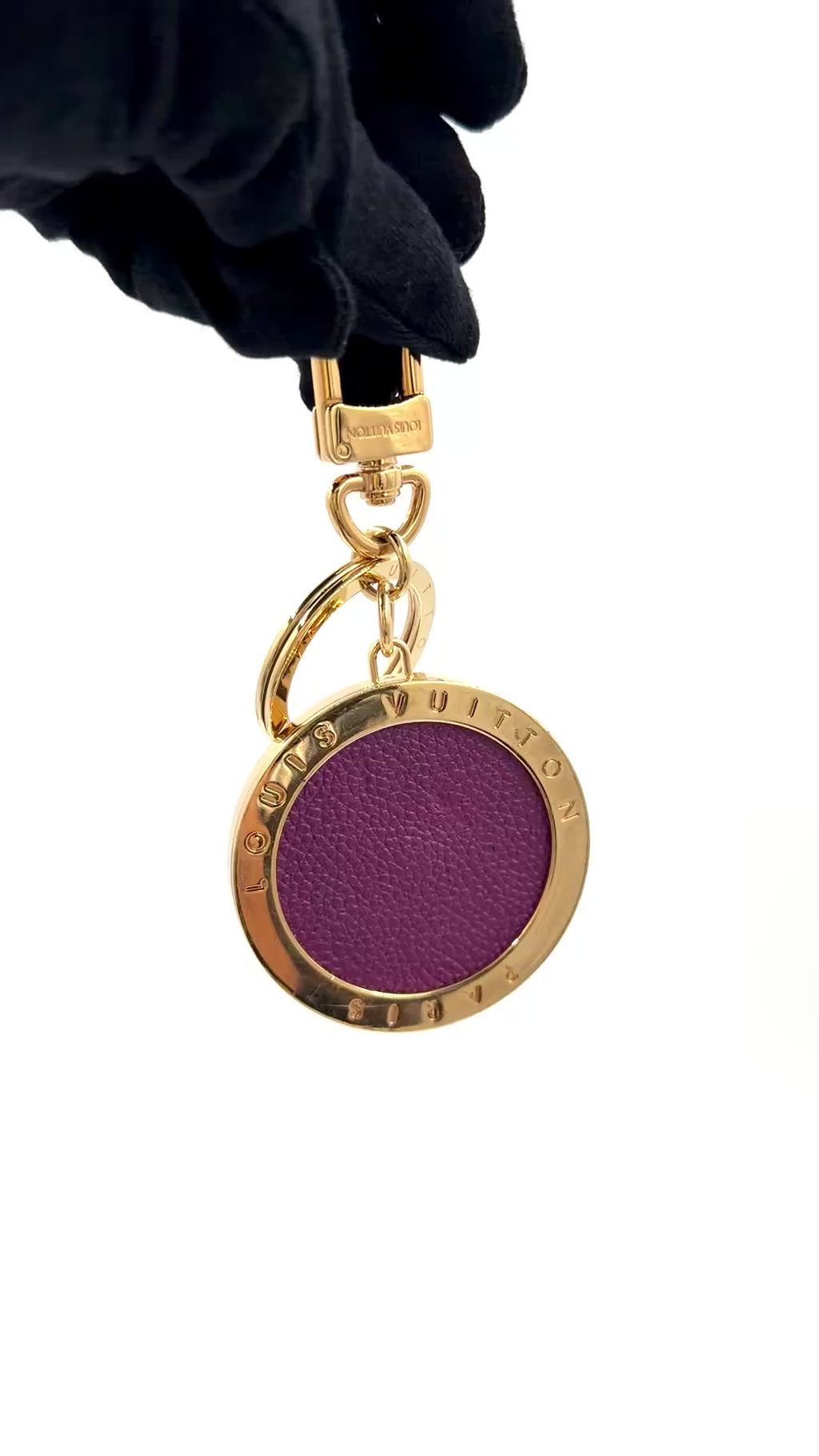 Pre-owned Louis Vuitton Round Flower Medallion Bag Charm and Key Holder