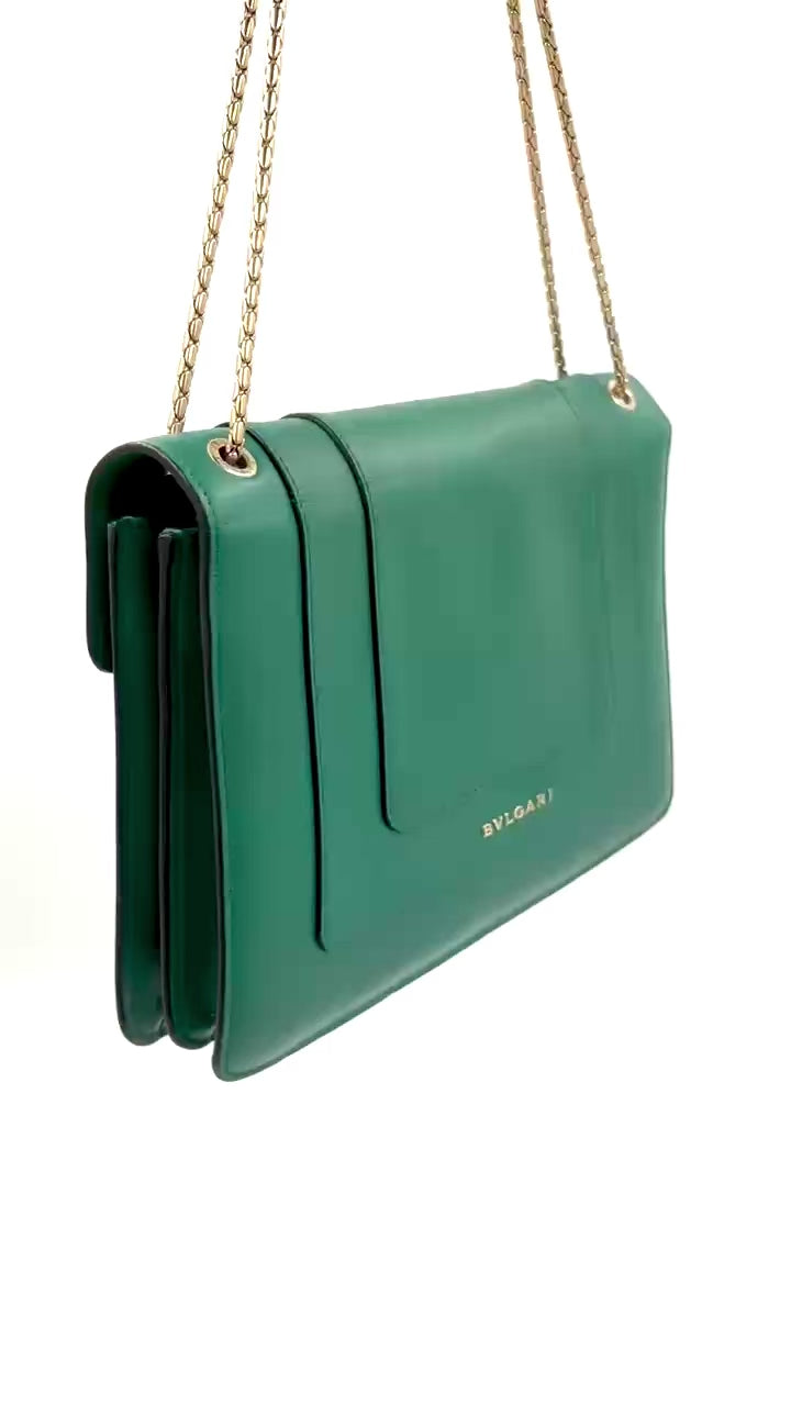 Pre-owned Bvlgari Serpenti Forever Emerald Green Calfskin Shoulder Bag - Authenticated