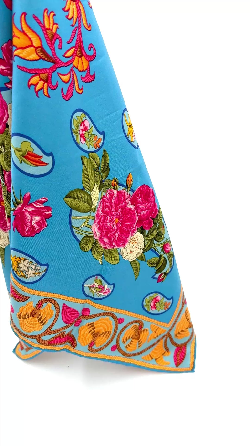 Pre-owned Gucci Blue Silk Floral and Paisley Scarf