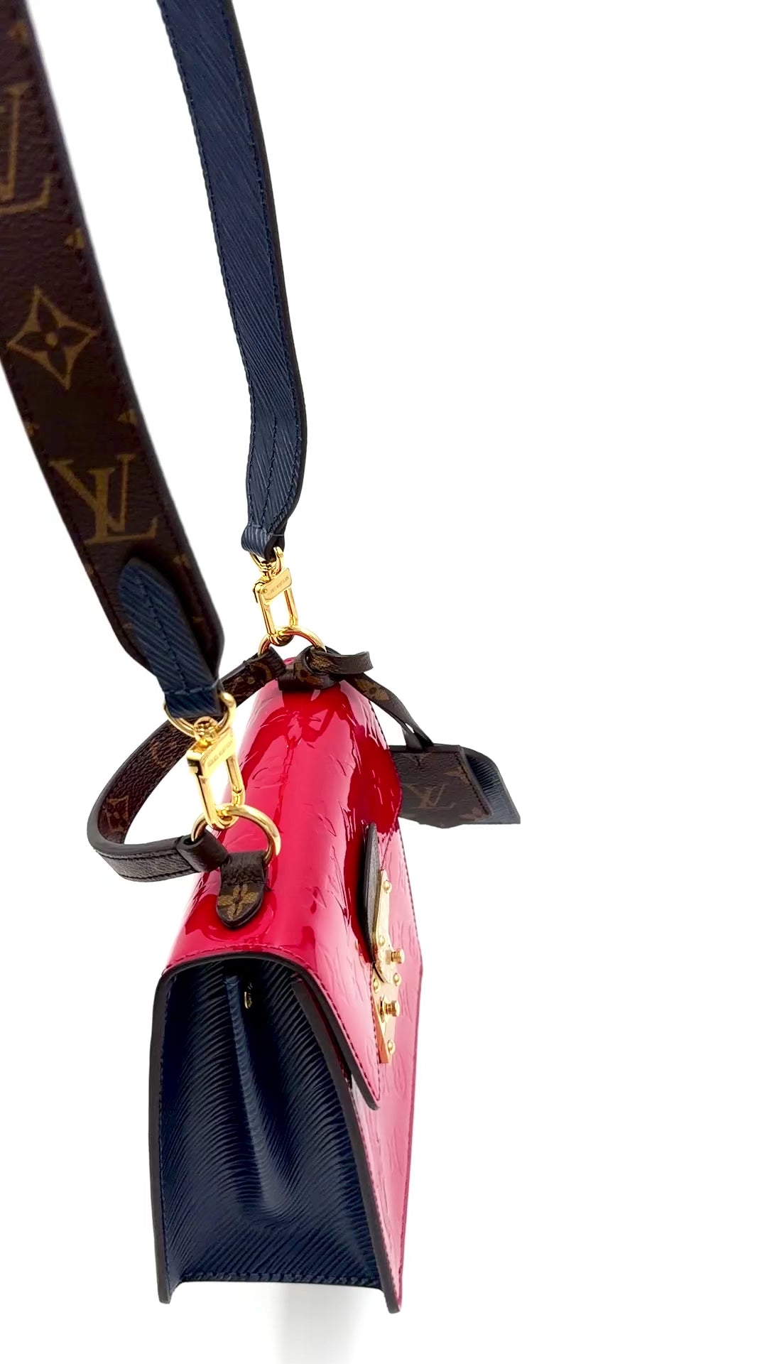 Pre-owned Louis Vuitton Monogram Red allVernis Spring Street - Authenticated